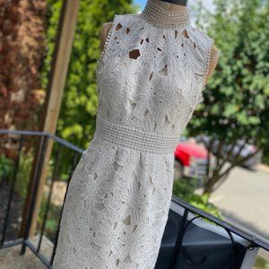 Nicole Miller Sleeveless Lace Overlay Sz 6 Dress